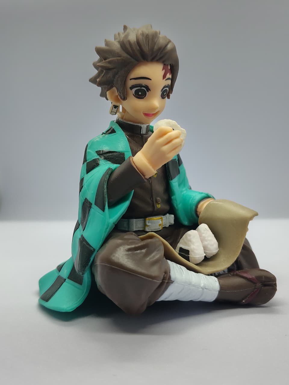 Tanjiro Kamado Eating Rice Ball Action fIgure