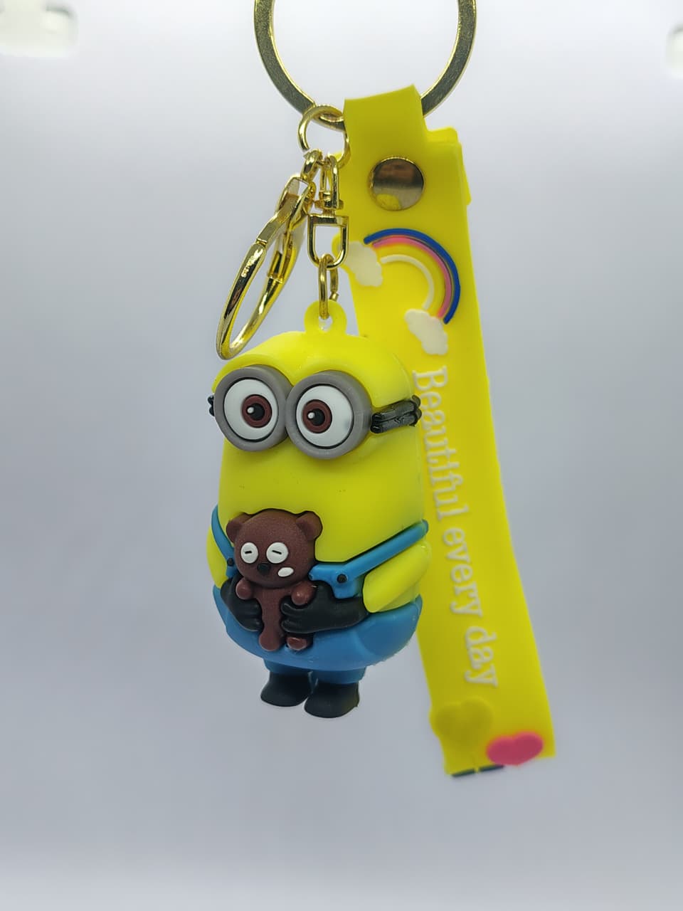 3D Minion keychain (holding a teddy bear)